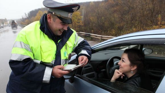 Как общаться с сотрудником ДПС во время карантина